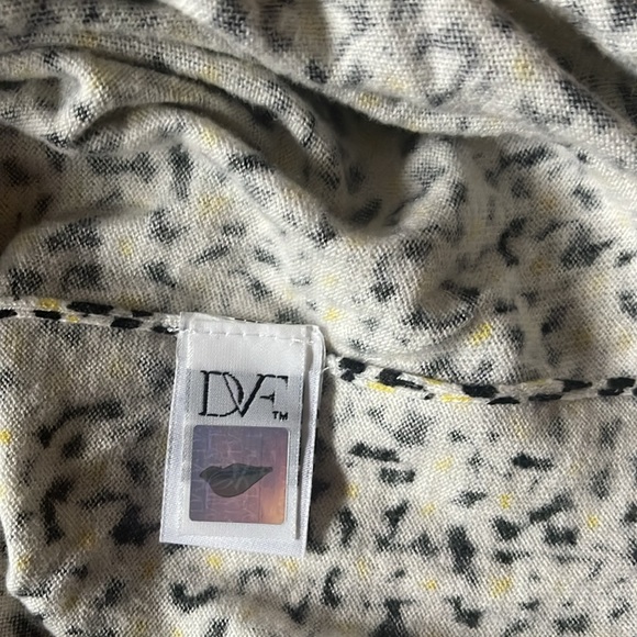 Diane VonFurstenberg Cardigan - Picture 7 of 9